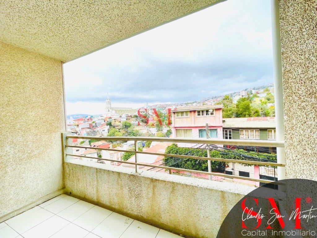 VALPARAÍSO – DEPARTAMENTO EN ARRIENDO CERRO YUNGAY Imagen 2